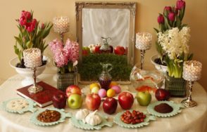 iran-nowruz-iranian-new-year-haft-sin-table-2