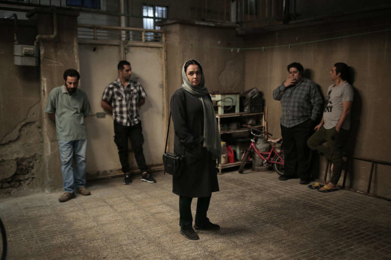 24 août 2022 en salle / 2h 45min - 
De Saeed Roustaee - 
LEGENDE PHOTO: Mohammad Ali Mohammadi, Taraneh Alidoosti, Farhad Aslani, Payman Maadi, and Navid Mohammadzadeh -